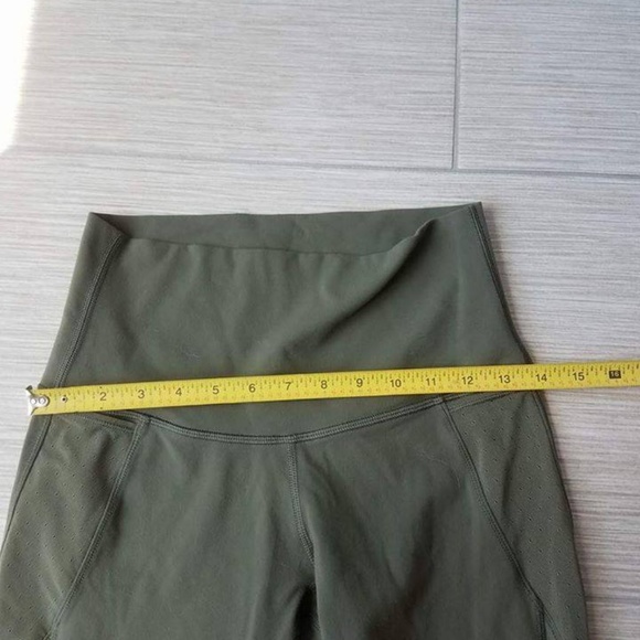 VGUC Lululemon Fatigue Barre Star tights size 6 - Picture 3 of 8